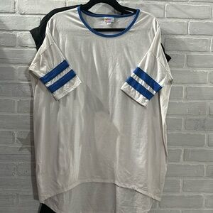 LuLaRoe’s Irma tunic